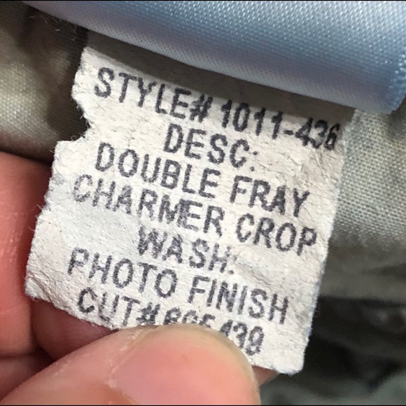 MOTHER Denim Charmer Crop Jeans 1165 - Picture 5 of 11